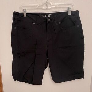 Mountains HardWear Women’s La Strada Short Bermuda Hiking Size 10 Nylon Blend